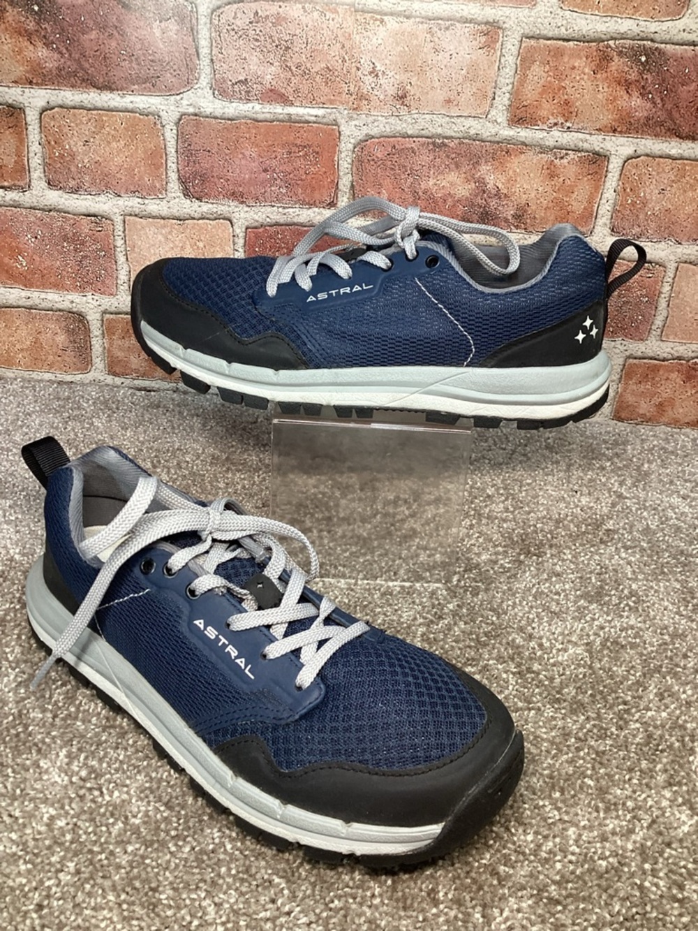 Women’s Outdor sport hiking Water shoes sneakers Astral TR1 Mesh size 6